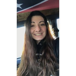 Meet your Posher, Lily